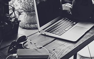 北京马坊镇放火杀人案 犯人【刘峰强】被抓 受害人全身烧烂 手臂被砍 全家老小失去人形 惨不忍睹 血腥慎点