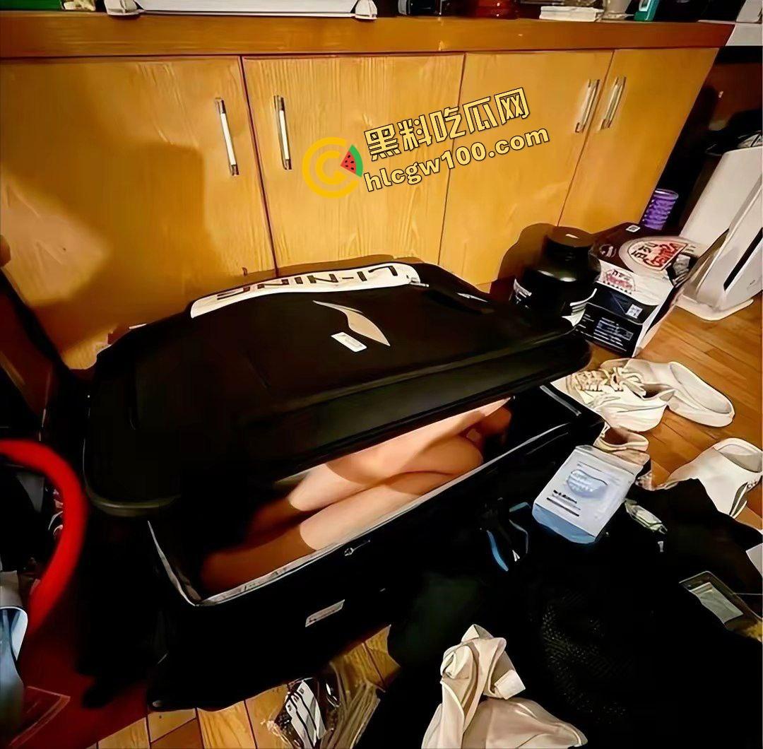 炸裂!CBA广州龙狮男篮【张兴亮】将艺术生女友【陈禹羽】装行李箱,宿舍过夜补习爆操!性爱泄密原创独家曝光!-13