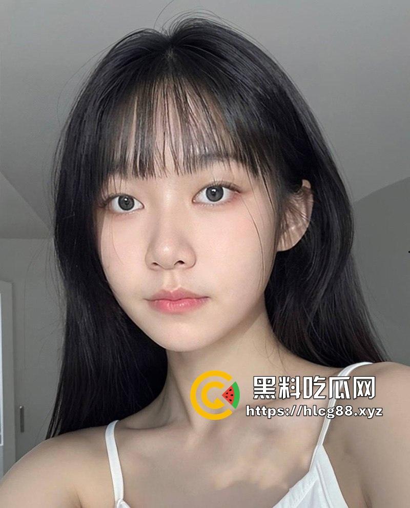 小编推荐！广州星辰文化有限公司巨乳女白领【秦雯雯】职场视频OL秒变网调尤物 视频遭男友泄露。