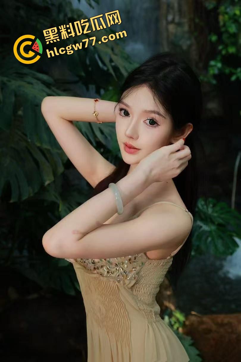 高颜值淫荡母狗【 myamira】 美乳肥臀白虎尤物 超大道具自慰插穴 逼肉拉扯淫液四溢-3