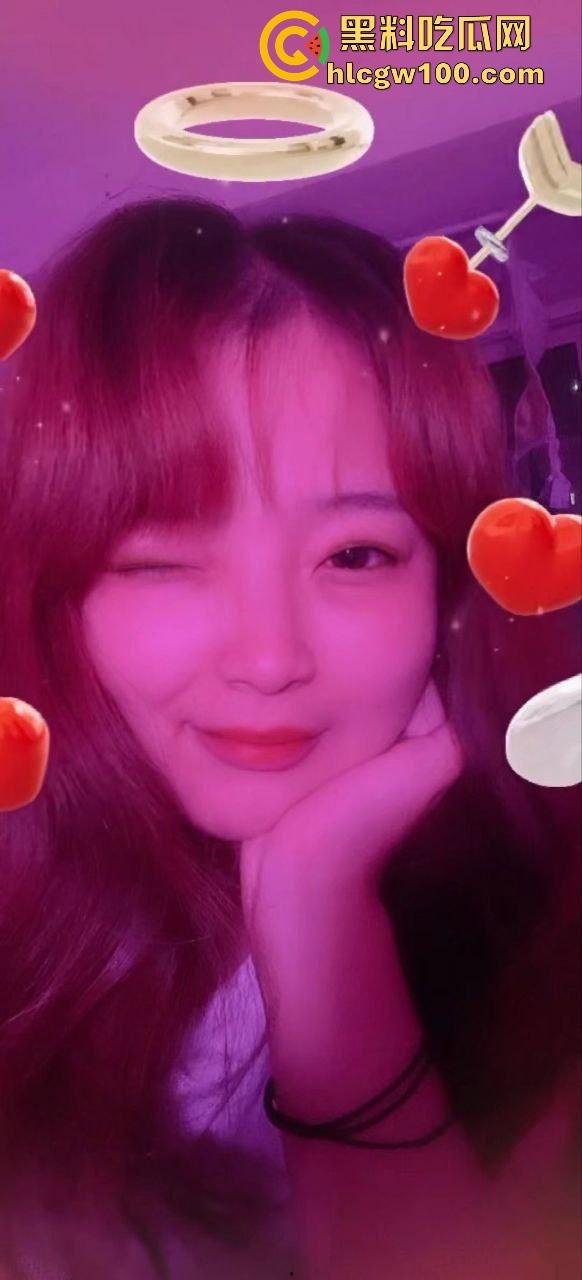 武汉骚货【高洁】已婚前女友变炮友,平时清高床上浪叫,肥穴水多舔鸡巴嗷嗷浪,嫌老公没情趣不够爽!-3