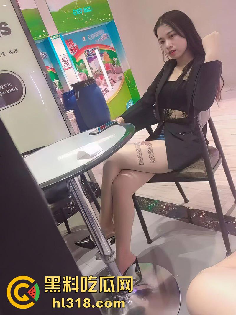 河北邯郸白领【胡思敏】，极品身材反差尤物，背着男友被领导无情打桩爆操，分手后视频遭男友流出！-3