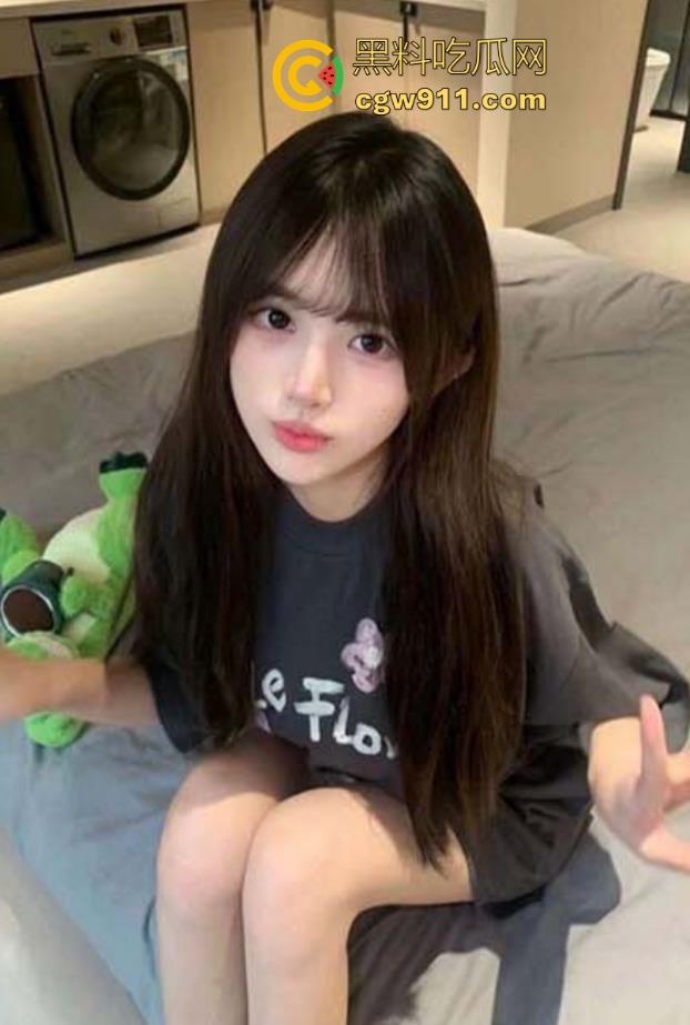 刚下班的OL姐姐酒店约会变玩物，花言巧语哄服，狂操专属尤物，无套内射狠狠的帮这骚逼止痒了！