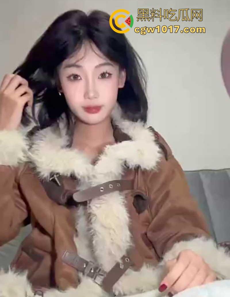 北京师范大学骚逼学妹【杨慧慧】寻刺激玩网调，露脸扮母狗全裸叼内裤，假屌疯狂抽插嫩穴，满满的反差感！