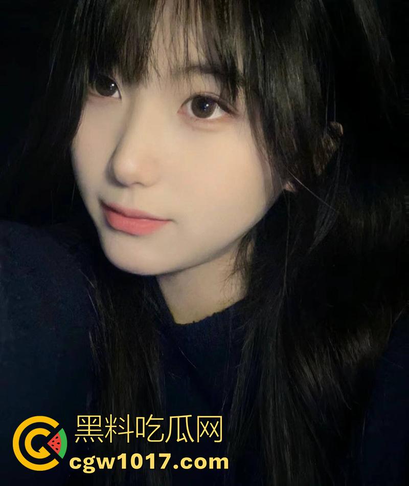 山东财经大学校花【陈晓音】被金主曝光，170cm身高长腿尤物，身材修长颜值甜美，私下竟是一个极品反差母狗！