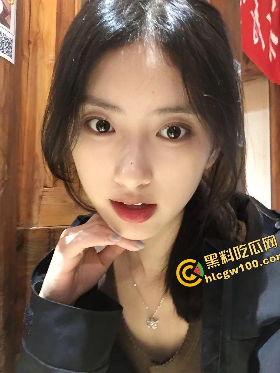 上海震旦职业学院反差骚鸡肉便器『王艺婉』母狗体质滥交无数 炮友情趣后入激烈做爱！原创独家曝光流出！