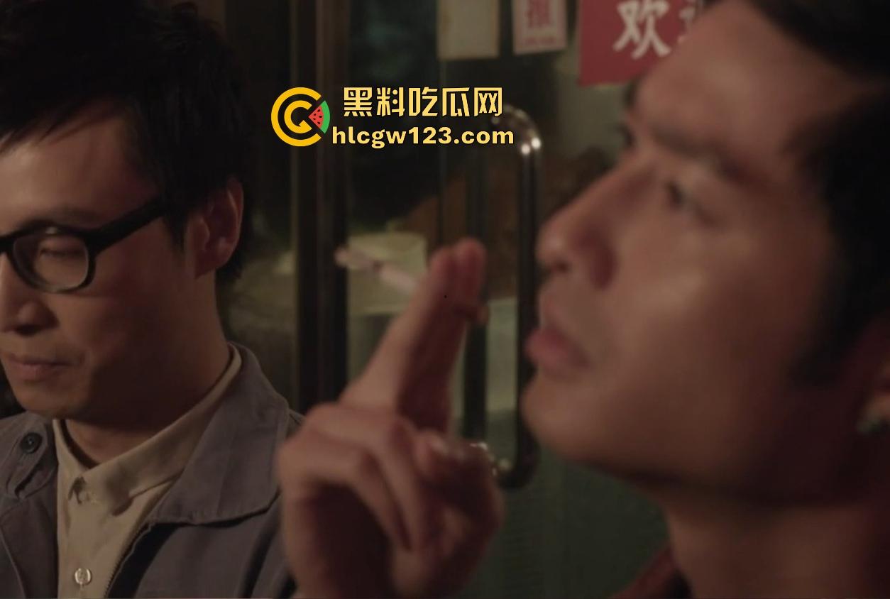 【一路向西】经典三级片再度回顾 速速来观看,穷游穷到床上去,尺度比剧情更刺激!-1