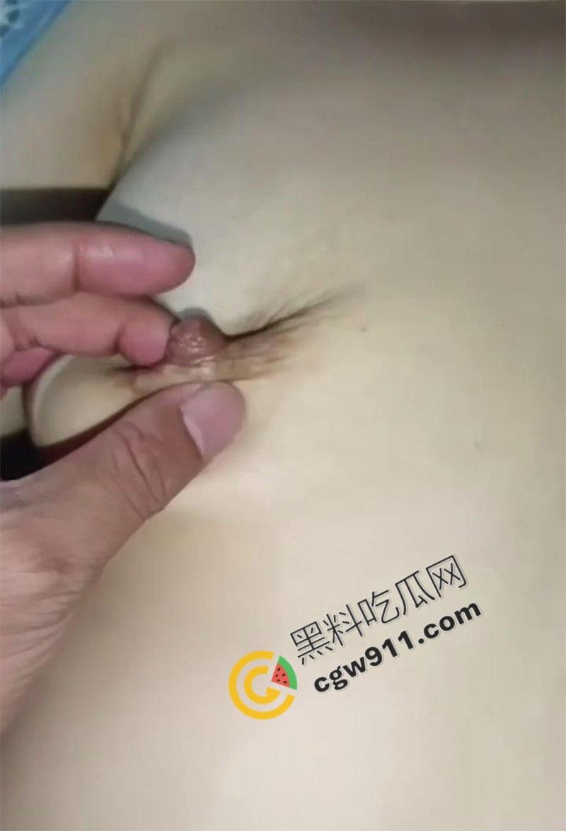 海角大神爆发新作!已为人妻的姐姐被无套操爽,舔屌配合大喷精,瓜友们赶紧收藏!-9