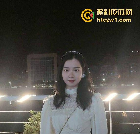 重庆骚货『严乐怡』母狗转型记全过程曝光!从高冷妹子到暴力口交滴蜡专家,女人开发出来才知道多骚!-4