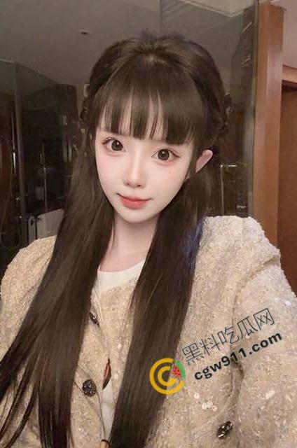 海角达人与表妹禁忌之夜！堂妹老公不在的那晚，半推半就的插入那湿润的嫩穴-3