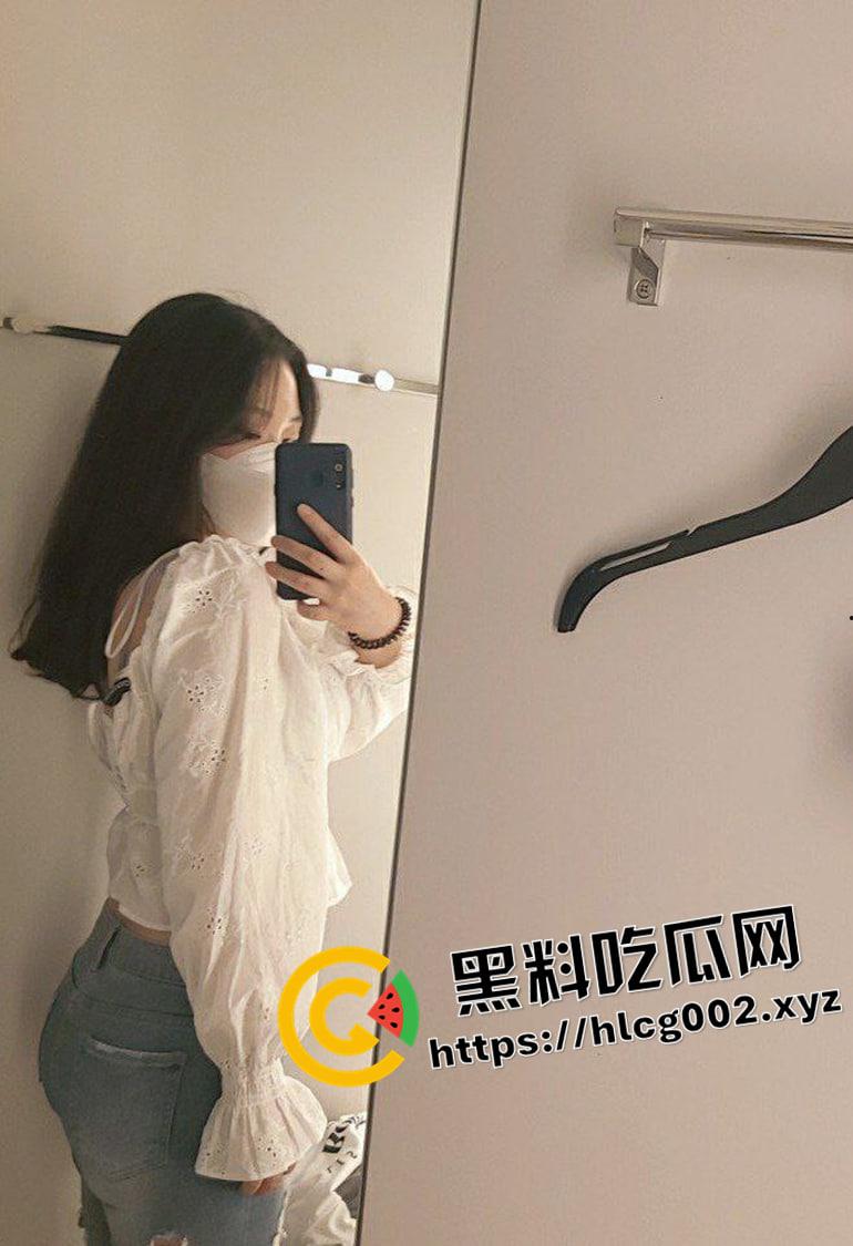 韩国棒子大学生反差婊 放假和财阀在酒店被疯狂调教 肥美多汁的骚逼都要被干肿了-3