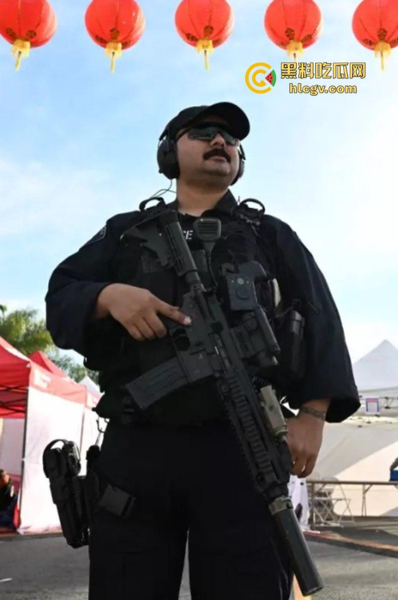 自由美利坚枪击每一天!奥兰多万圣节活动发生大规模枪案 已致2死6伤 现场暴动视频流出!-3