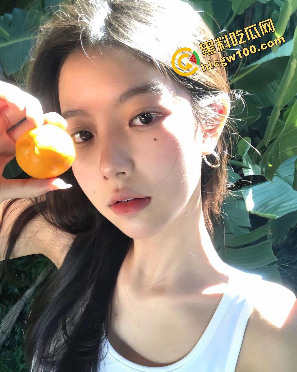 江西景德镇反差婊社会骚鸡母狗『刘欣蕊』足控金爸诱惑足交 深喉直怼喉咙淫荡口交！原创独家流出！