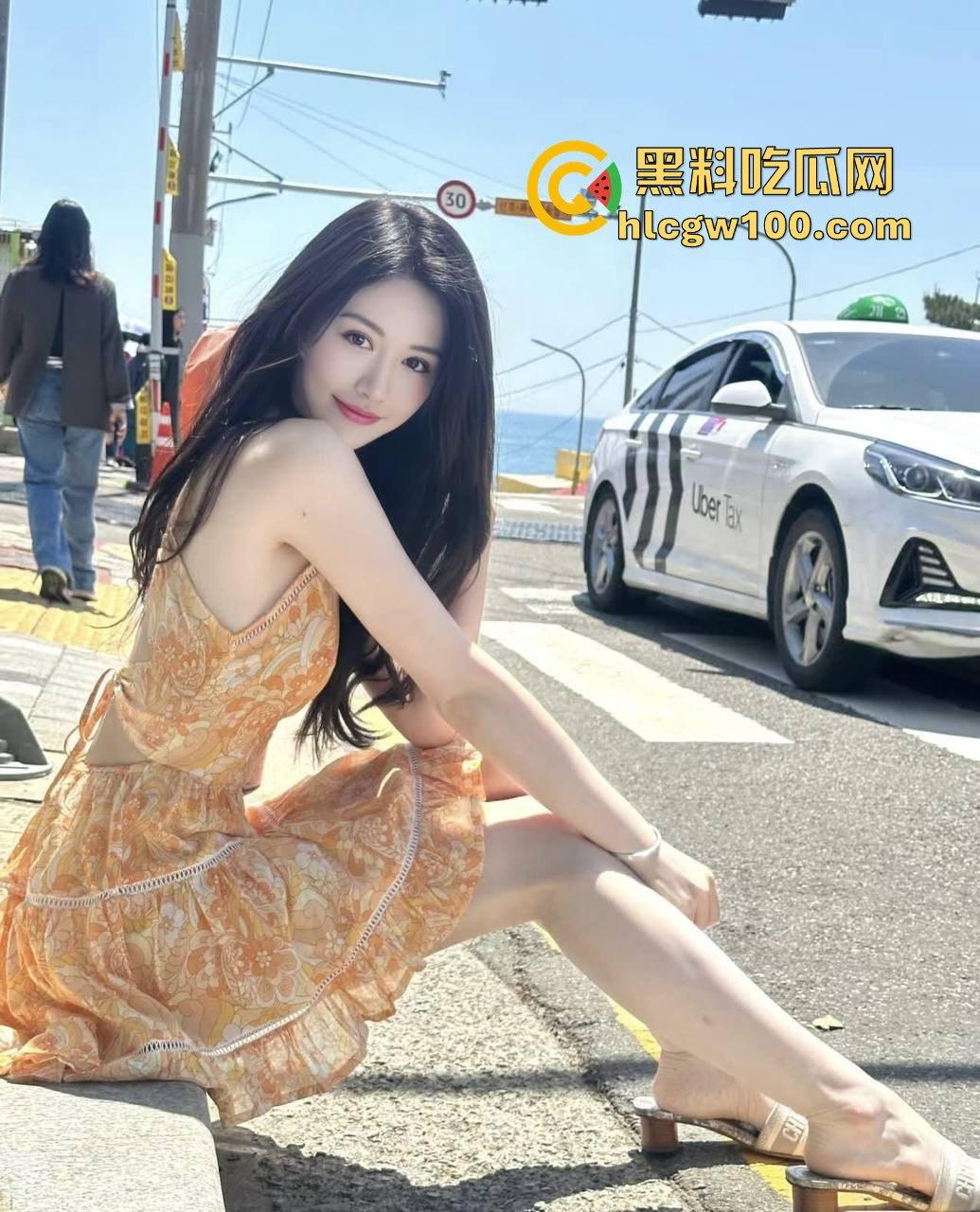 兰州御姐【周嘉怡】欲望压不住,大龄剩女黑丝诱惑被拉到公寓暴力输出,淫水横流浪叫到腿软,这火力真绝了!-12