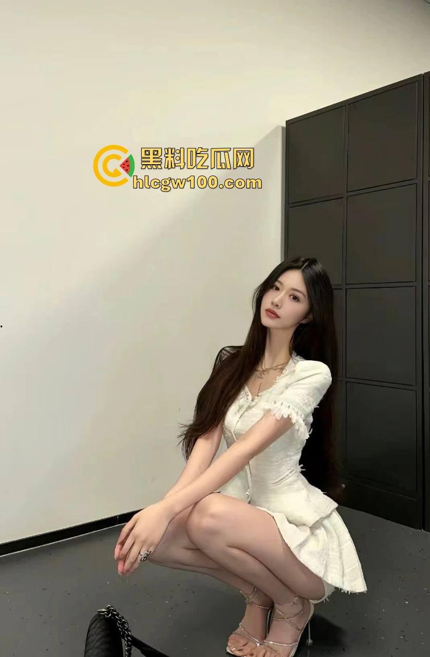 兰州御姐【周嘉怡】欲望压不住,大龄剩女黑丝诱惑被拉到公寓暴力输出,淫水横流浪叫到腿软,这火力真绝了!-13