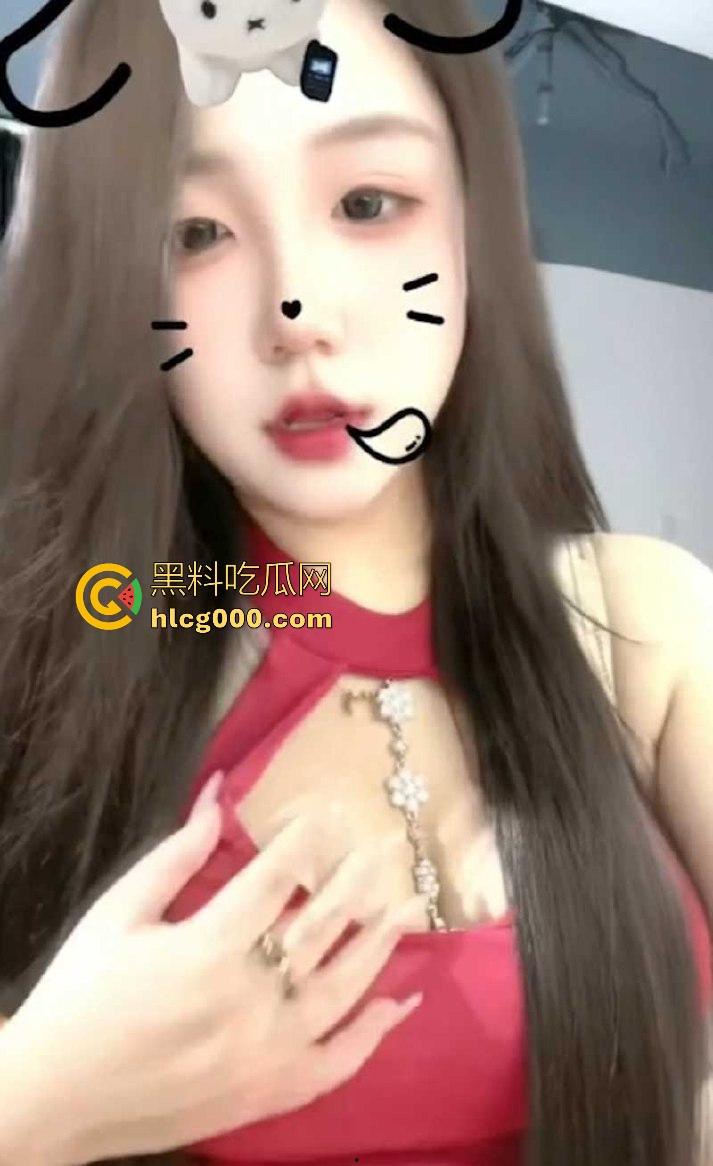 斗鱼舞蹈擦边主播【海绵老师】榜一专属福利流出，巨乳母狗露脸自慰，乳夹肛塞口交齐上阵，颠覆清纯形象！-4