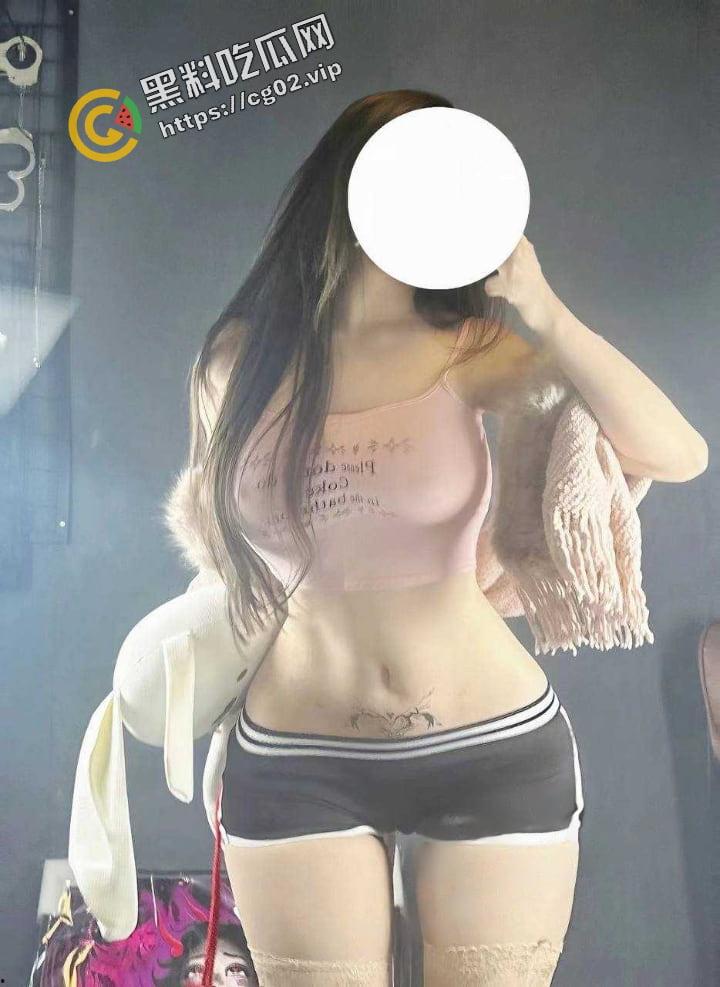 开盒!抖音李依琳 SM受虐癖 有过两个男友,和8个人做过爱 私生活淫乱 白虎逼!-5