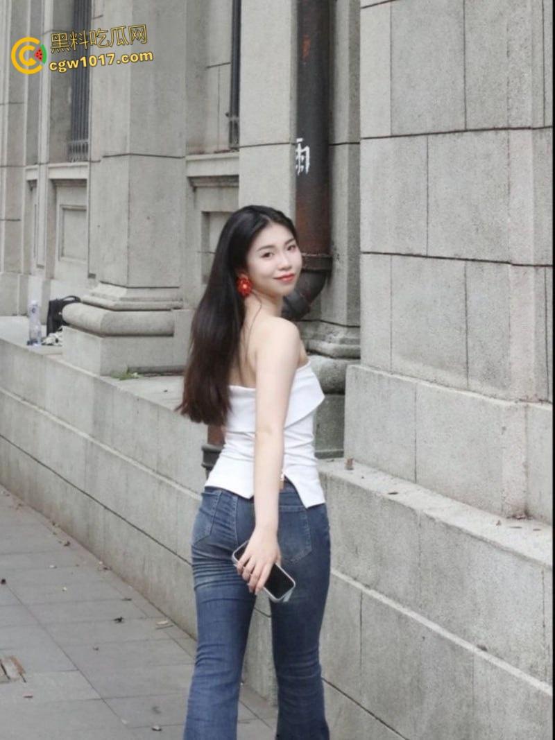 山西科技大学高颜值校花【张佳慧】性爱视频曝光，肥臀翘得像蜜桃，男友狠干嫩穴浪叫连连高潮不止！-5