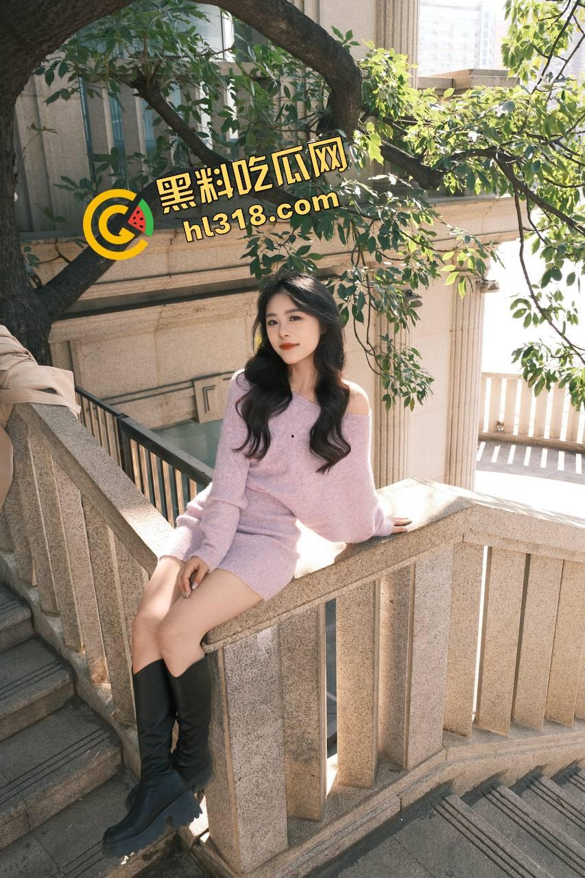 健身房光头大哥化身海鲜大师，深夜专场舔鲍如品刺身，身板硬朗手法老道，女学员都被他舔到腿软！-3