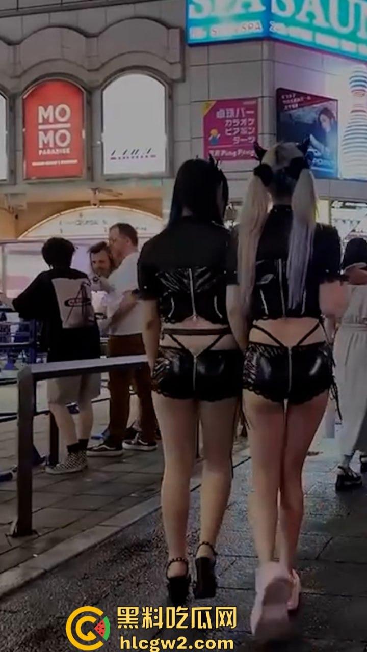 宅男天堂!实拍日本街头让人眼花缭乱的精致站街少女 多少钱可以带回家?-9