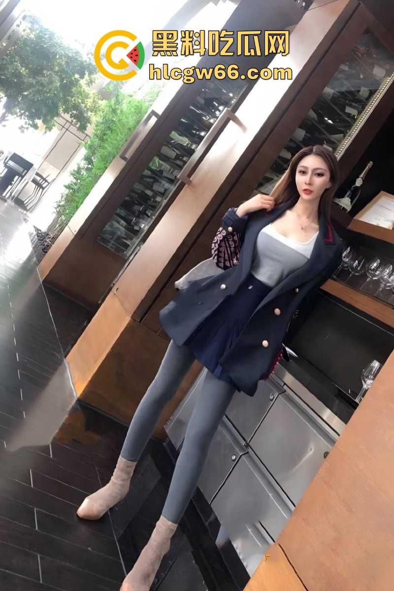 老色批你的大奶来了 高颜值巨乳美女的大尺度自慰福利视频 粉嫩的大奶像奥迪A8的车灯一样的亮眼!-2