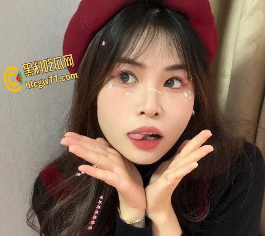 湖南农大研究生【张伊林】惊爆反差！清纯学姐变SM母狗，捆绑口球啪啪私拍泄露 !-3