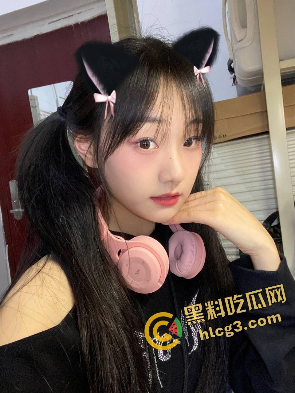 济南齐鲁闷骚母狗『袁倩倩』淫荡性爱视频泄密流出！刺激对白诱人射