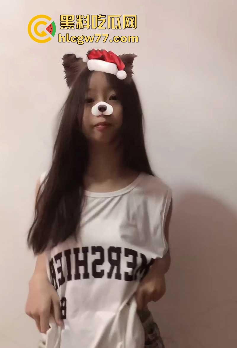 湖北襄阳清纯学生妹【张婧涵】露脸裸舞沦为金主小母狗 从校园乖乖女秒变淫骚小野猫!-3