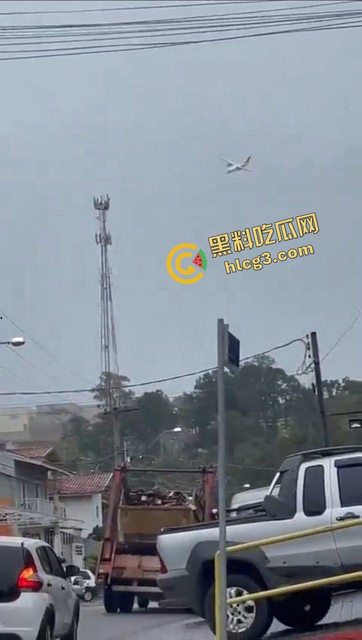 坠机空难事件！巴西一架客机坠毁圣保罗 空中盘旋撞击地面 机上62人全部死亡！-4