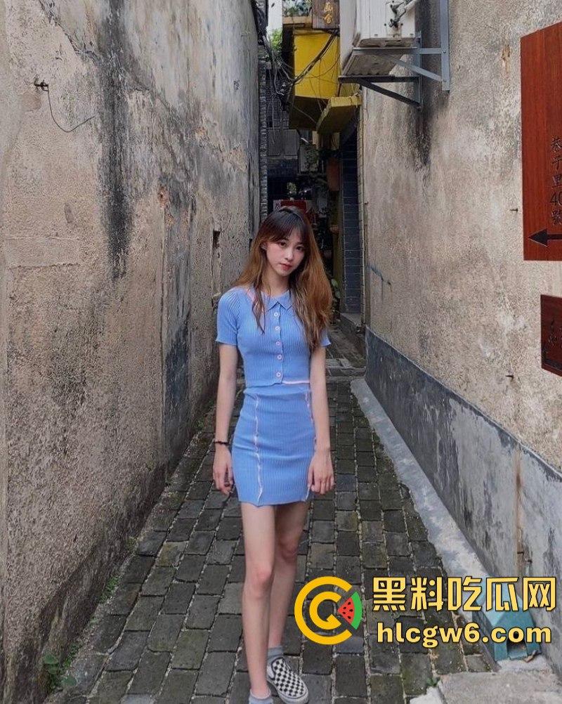 长沙舞蹈学院【张语涵】三环外兼职站街偶遇同校同学 害怕被曝光不得不免费让同学先玩 口爆吞精内射一条龙!-3