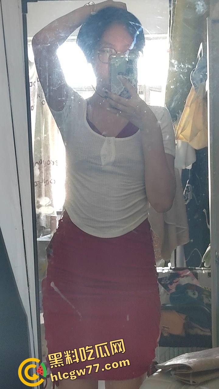 这逼脸蛋太不配了，川音第一校花【林初霏】被玩成肛交性奴，被富二代爆肛调教，屁眼松得能塞瓶盖！-3