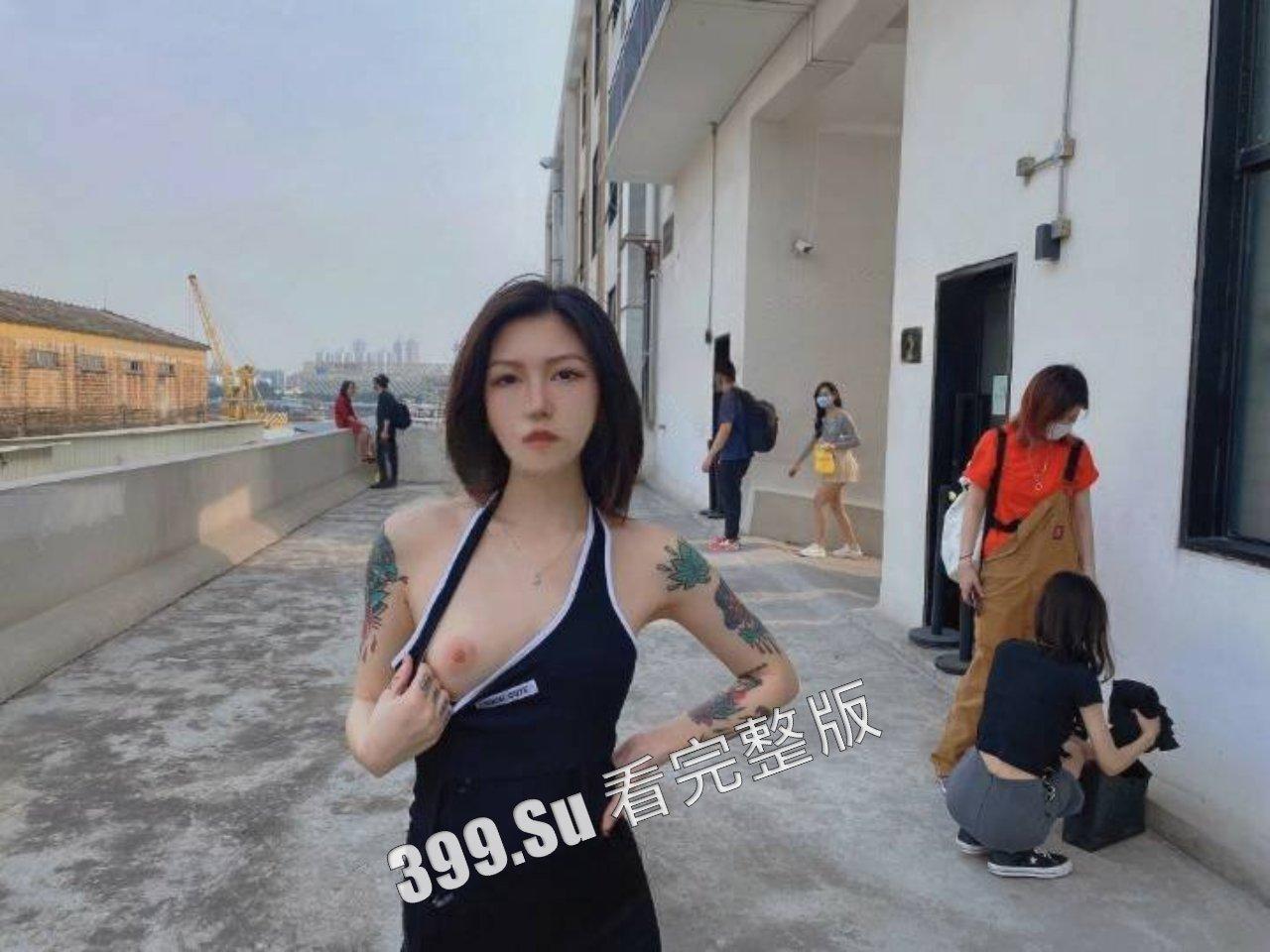 香港40岁辣妈“晒胸”成瘾，走遍公共场所拍120多张“裸照” 全网最全版本视图流出-4