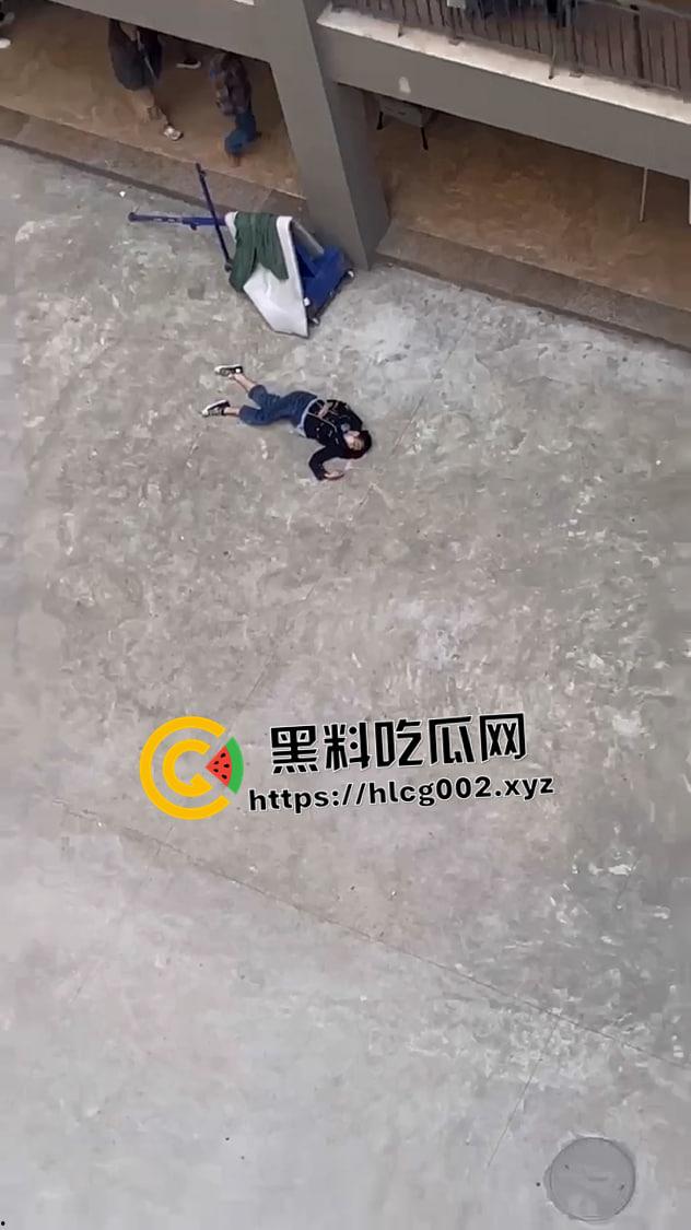 泉州第一纯爱！泉州华光职业学院男学生求爱并以死相逼 最终跳楼自杀 说到做到 聊天记录流出 哥们真变态啊