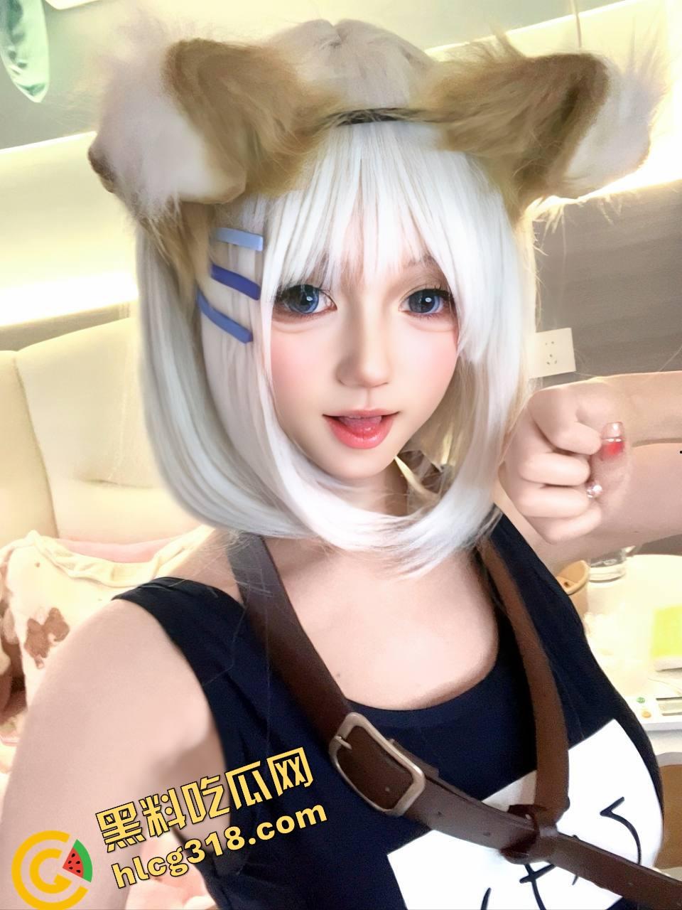 西部快枪手车震首战10秒结束，妹子还没叫出声，车刚晃两下就秒射，这么极品的浪逼全浪费了！