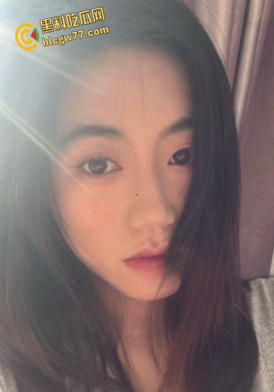 南京财务【陈琳】反差私拍曝光!豪乳翘臀情趣诱惑,骚浪姿势掀翻全网!-2