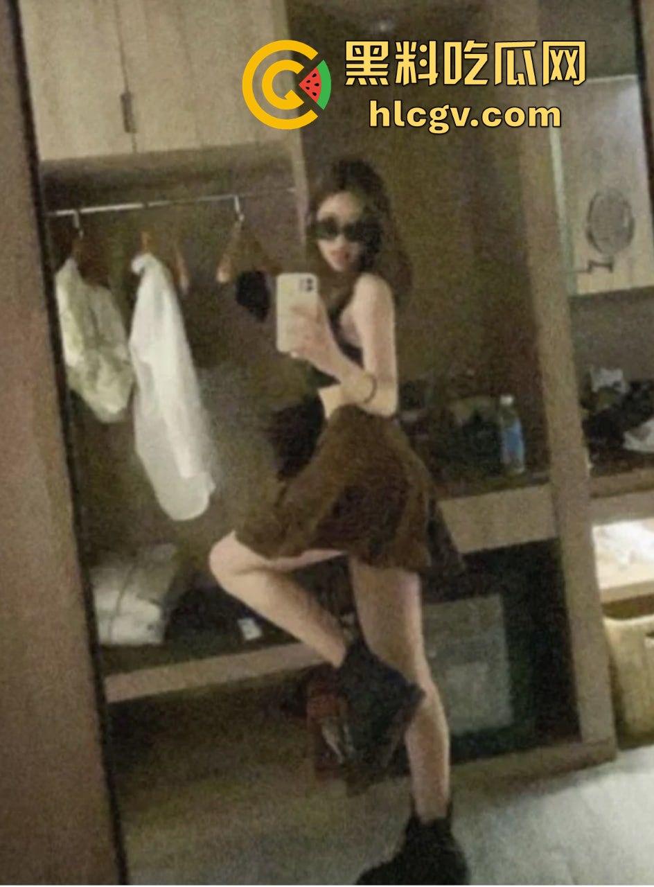 上海国语大学气质女神【夏天】翻车！渔网袜翘臀迎合，房间内变身母狗被强势爆操！-3