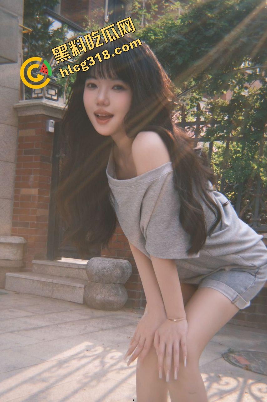 南昌服装店老板娘『孙璐』蜜桃臀母狗桌上被调教,贱样子全出来了,好屁股必须后入爆操才带劲!-7