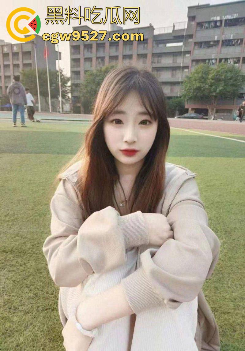 山东艺术学院舞蹈生【白梦雨】，清纯颜值顶级身材尤物，白天女神晚上母狗，被金主掰开嫩穴暴力抽插！