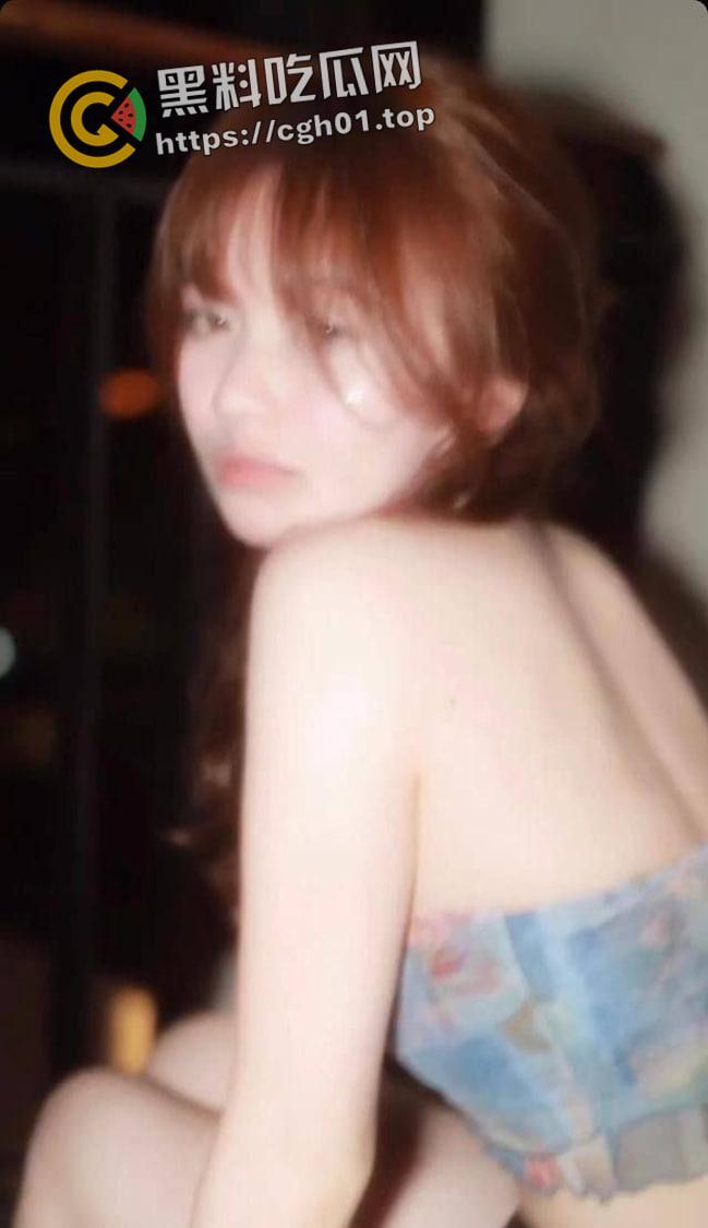 香港华仁书院母狗女学生【杨铃慧】被曝光 深喉到底翻白眼 自己动起来像小马达