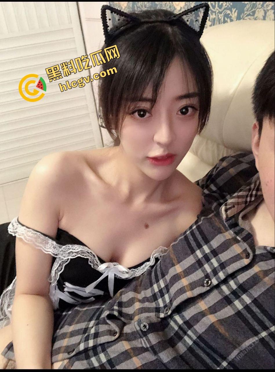 抖音高挑身材清纯御姐【叁月芹菜】早期与土豪大哥激情做爱 惨遭泄密 独家曝光流出!-7