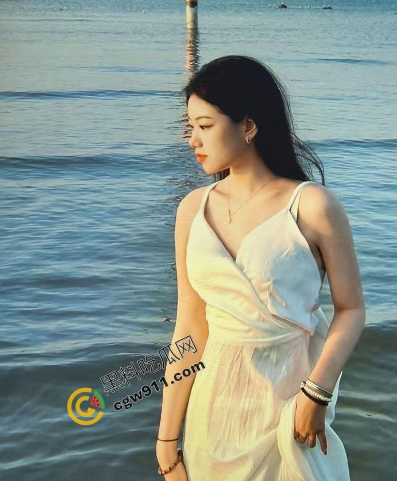 校园女神【刘茹】惊爆荒淫视频,奶子晃动,嫩穴淫水直流,69式舔吸酣畅淋漓,肉欲盛宴戳爆屏幕!-3