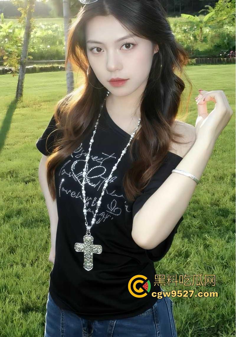 抖音约炮【铁锤妹妹】长时间的聊骚终于得手，紧致嫩穴夹得欲仙欲死，极致的反差骚逼！-6