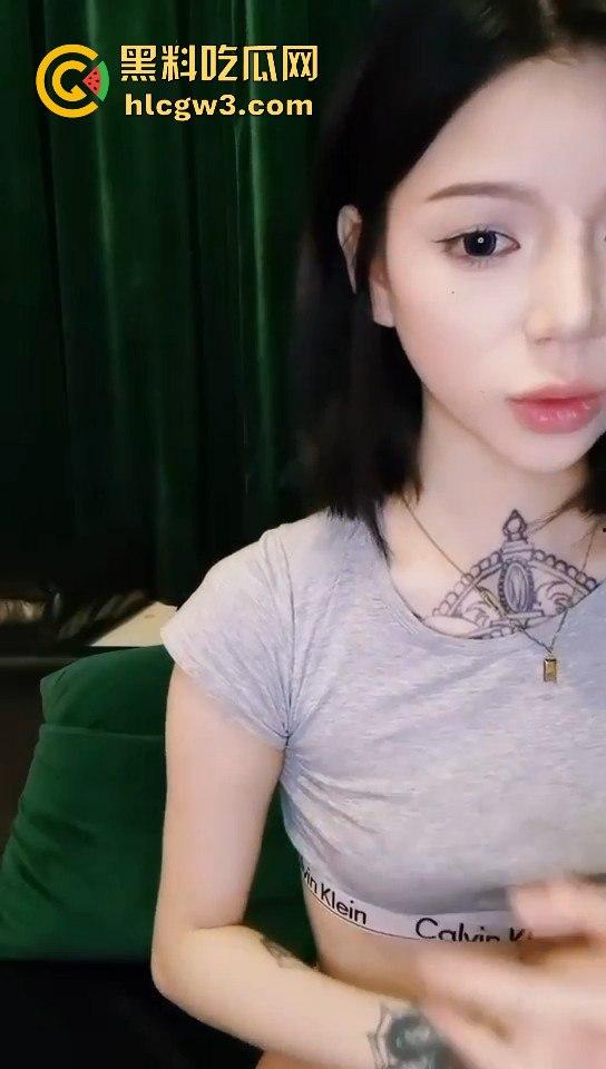 直播界新宠【玉足少女】全程高能 ,柳腰蜜臀无套啪啪,骚浪表演看得人心跳加速!-1