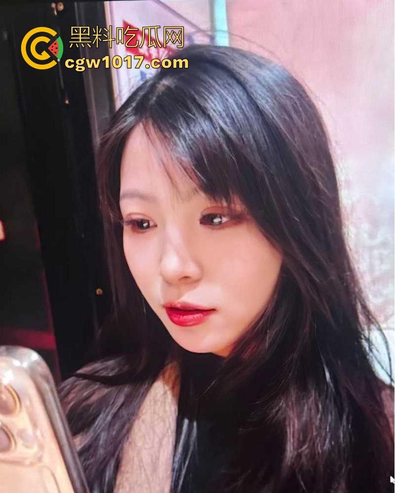 辽宁巨乳少妇【李文莹】出轨与情夫约炮拍劲爆淫片，全程露脸玩尽花式 ，被绿帽老公怒发网络曝光，老淫荡了！-1