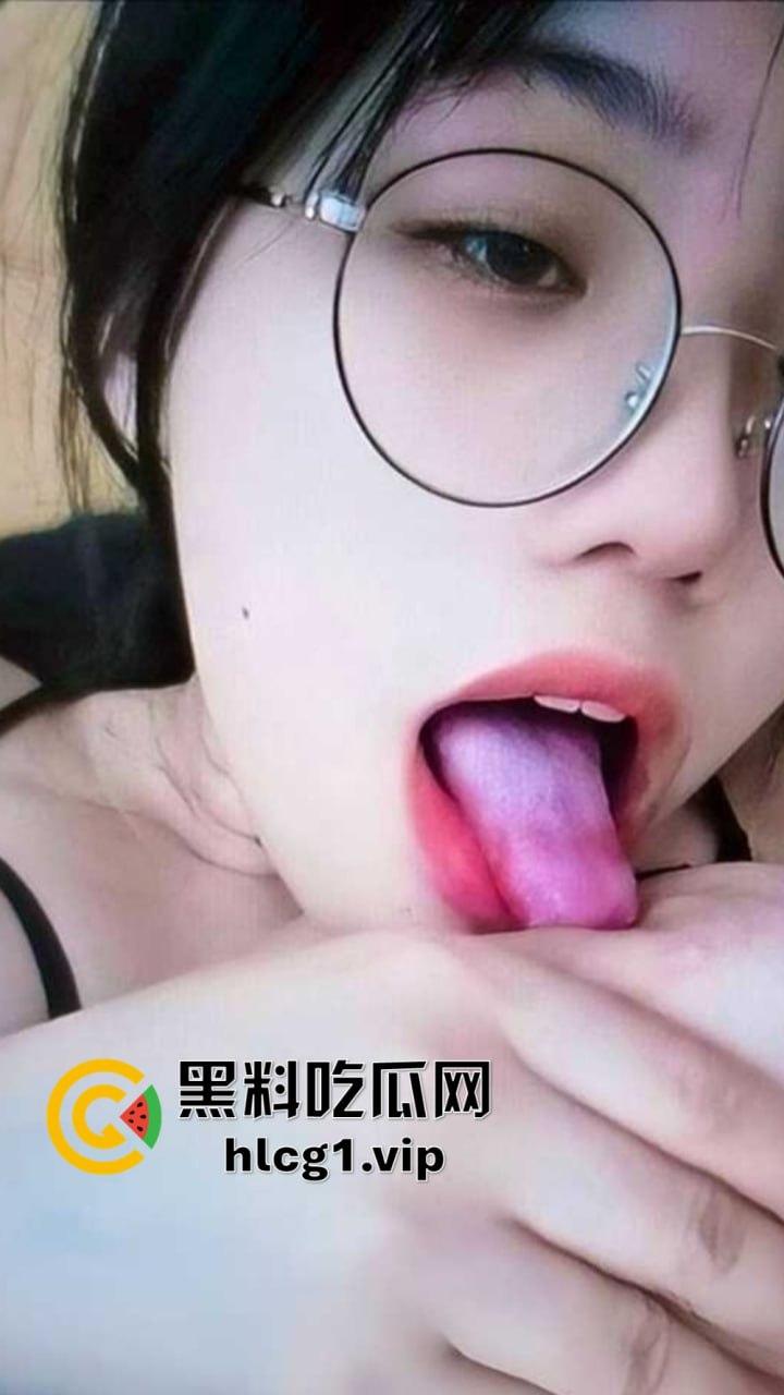 宁波城市职业技术学院巨乳学妹孙靓下海赚钱!2000块包夜,男友头顶一片巴音布鲁克!-8