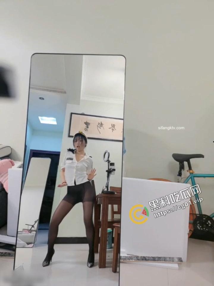 B站裸舞福利 现役B站舞蹈UP主甜美可爱的少女萝莉 CErNL 露脸裸舞定制福利+认主视频-5