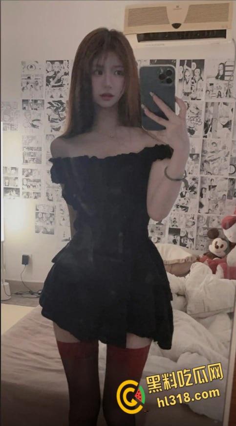 抖音网红【宥子柚】,高颜值母狗与榜一大哥激情做爱,粉嫩白虎小穴被插的白浆直流,第二天逼都肿了 !-2