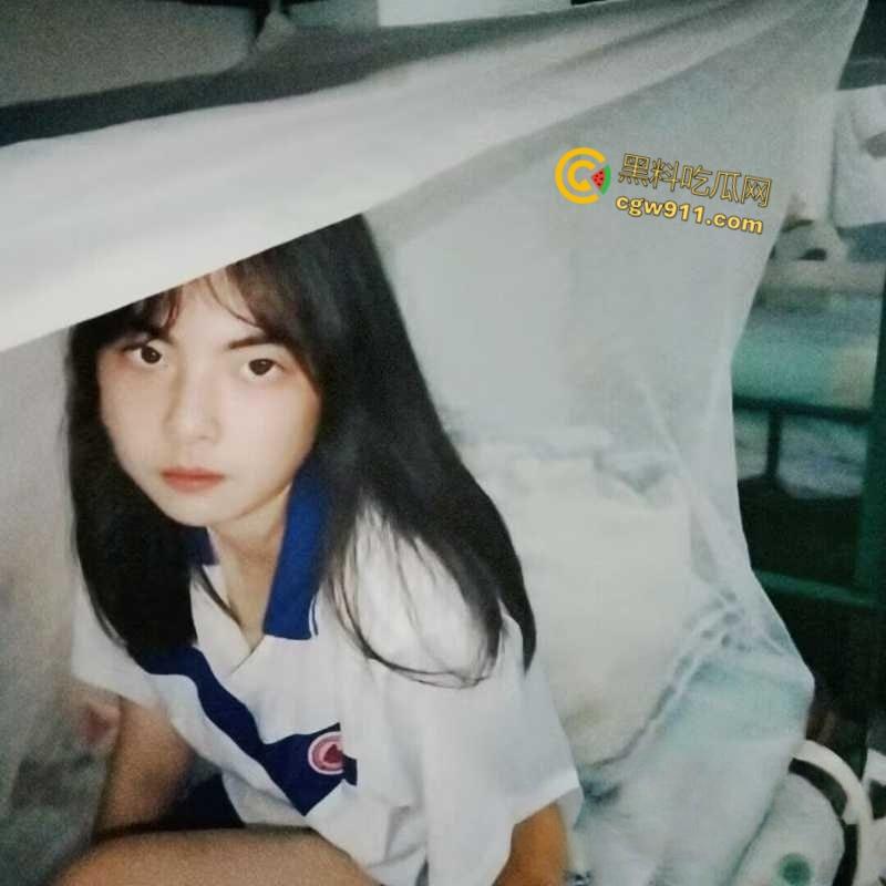 湖南常德清纯学生妹【于淑雅】,独居在家寂寞自慰,D罩杯逆天巨乳口交假阳具,跳蛋自慰骚穴淫水四溢!-3