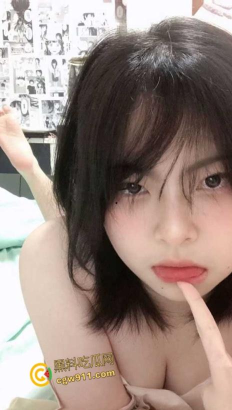 湖南常德清纯学生妹【于淑雅】,独居在家寂寞自慰,D罩杯逆天巨乳口交假阳具,跳蛋自慰骚穴淫水四溢!-6