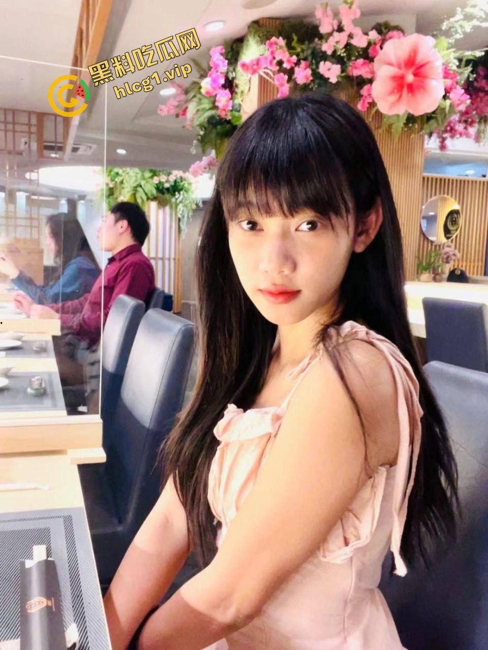 偷情的快乐谁懂!泉州反差婊贱母狗『罗丹妮』背着男友在外偷吃土豪大哥 惨遭曝光!-2